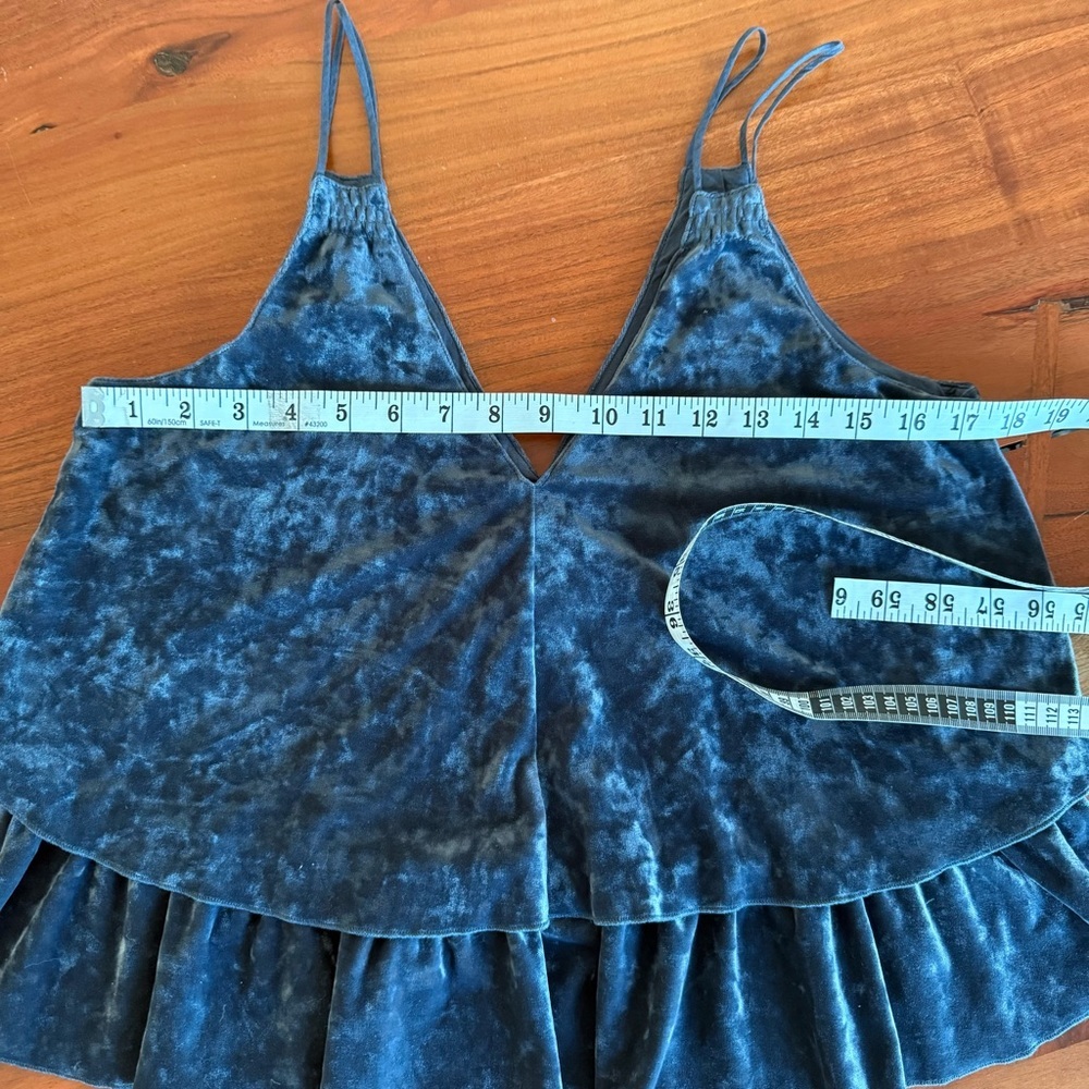 🦊 Aerie Dark Grey Velvet Camisole - Picture 6 of 7